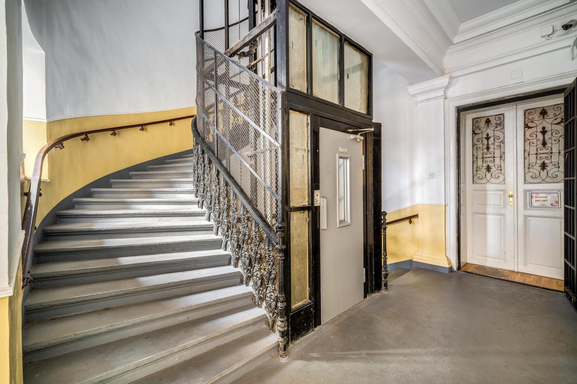 Oktogon Four Residence Budapest Exterior photo